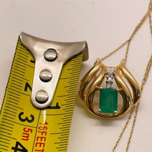 Emerald & Diamond Slider - Picture 2 of 3